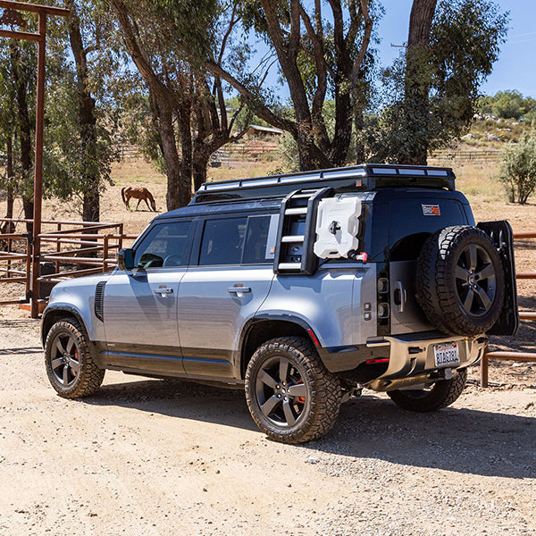 BA Convoy Land Rover 2020-22 2 Person Pop-Up Rooftop Tent w/ Optional Panoramic Moonroof