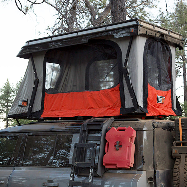 BA Convoy Land Rover 2020-22 2 Person Pop-Up Rooftop Tent w/ Optional Panoramic Moonroof