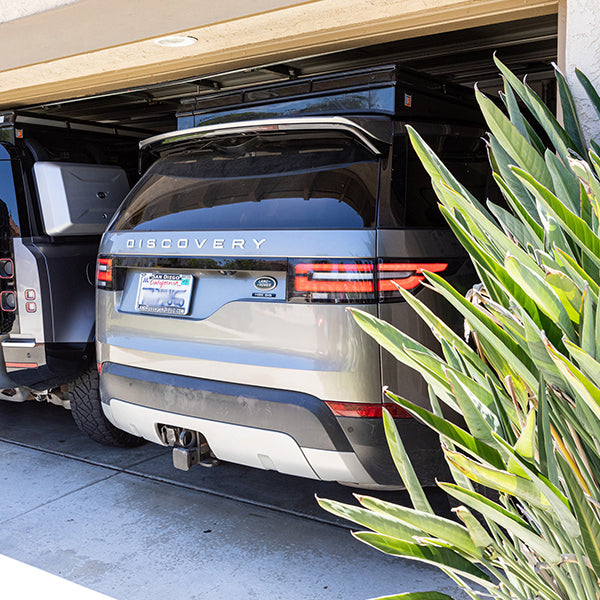 BA Convoy Land Rover 2017-22 2 Person Pop-up Rooftop Tent w/ Optional Panoramic Moonroof