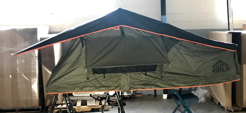 Hutch Apex 3 Universal Fit 3 Person Softshell Roof Top Tent