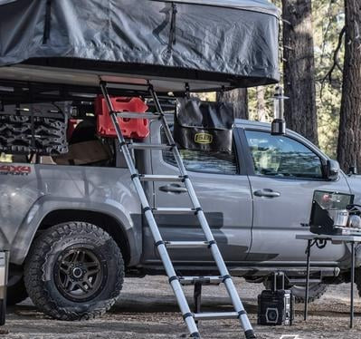 Smittybilt GEN2 Overlander XL 3-4 Person Softshell Rooftop Tent